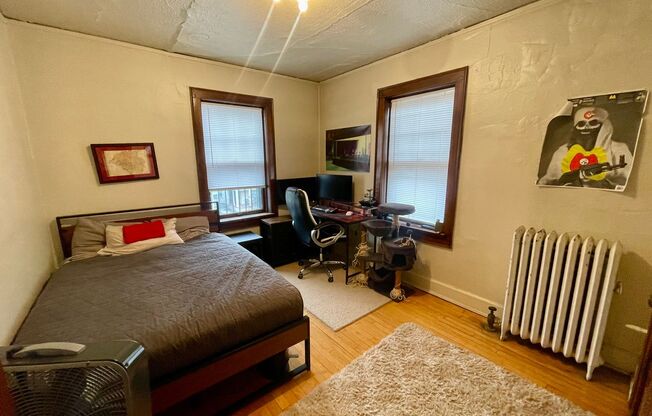 1 bed, 1 bath, $995, Unit 31