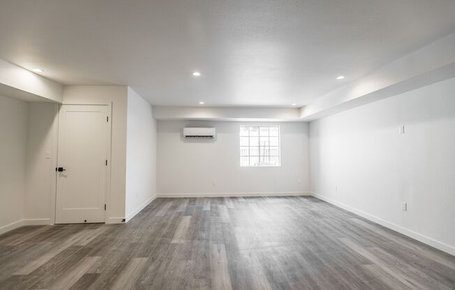 Studio, 1 bath, 575 sqft, $1,948, Unit 117