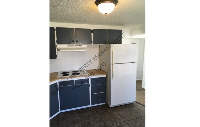 2 beds, 1 bath, 700 sqft, $995, Unit 3510 UP