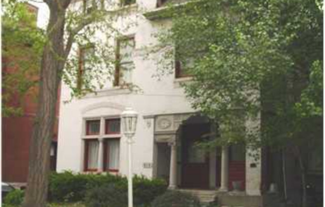 415 Belgravia Ct