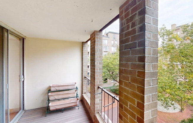 1 bed, 1 bath, 930 sqft, $3,300, Unit 514