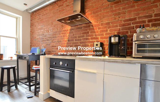 5 Braemore Rd # 23JB