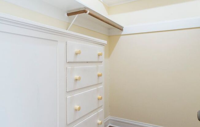 Studio, 1 bath, 500 sqft, $1,695, Unit 405
