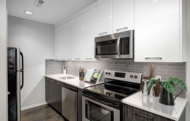 1 bed, 1 bath, 552 sqft, $1,250, Unit 206