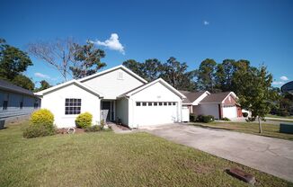 3 bd / 2 ba Beauty w/2 car garage off of Apalachee Parkway