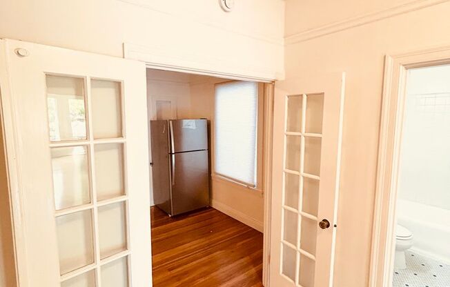 Beautiful 1 Bedroom located in one of San Francisco's most desirable neighborhoods!