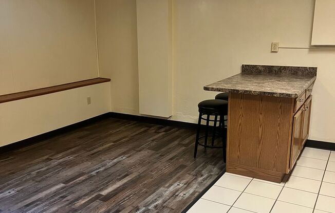 Studio, 1 bath, 485 sqft, $775, Unit B-5