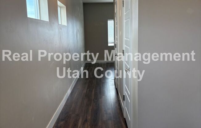 3 beds, 2.5 baths, $1,775