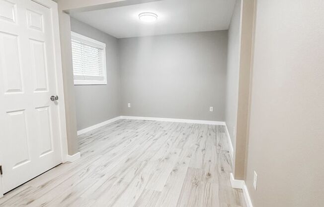 3 beds, 1 bath, 1,000 sqft, $1,975, Unit L1