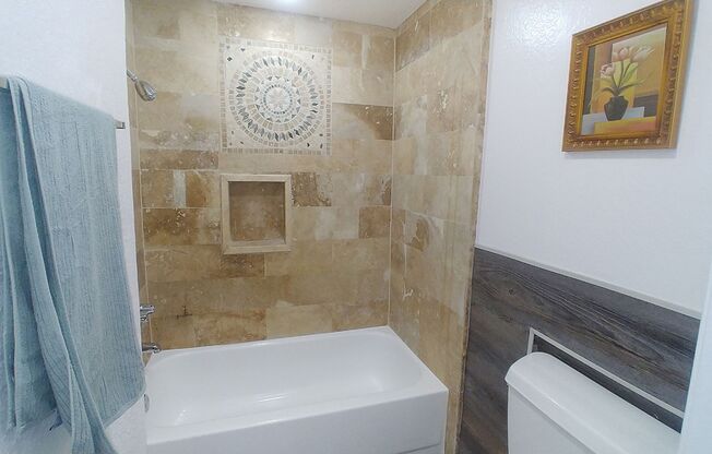 2 beds, 2 baths, 910 sqft, $2,895, Unit 302