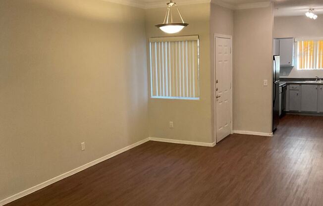1941 S Pierpont Dr. #1086