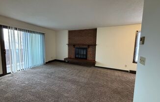 2 beds, 2 baths, 925 sqft, $825, Unit 206