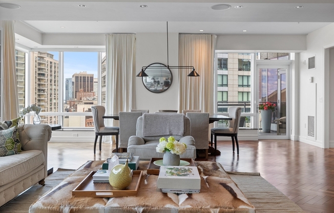 4 beds, 3.5 baths, 3,246 sqft, $35,000, Unit 19E