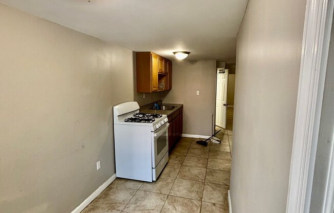 10816 175 ST