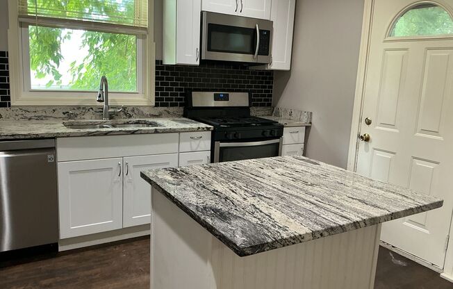 4 Bedroom, 2 Bath House in Bay View