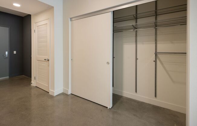 Studio, 1 bath, 646 sqft, $2,850, Unit 213