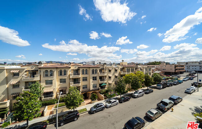 5030 Rosewood Ave Apt 206