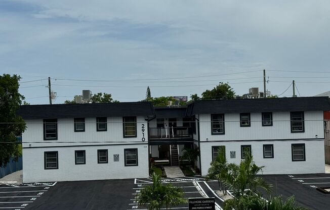 2 beds, 2 baths, $1,995, Unit P101