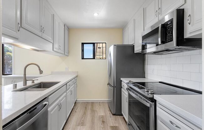 2101 Shoreline Drive #264 - 2 bedroom | 1.5 bathroom | Condo