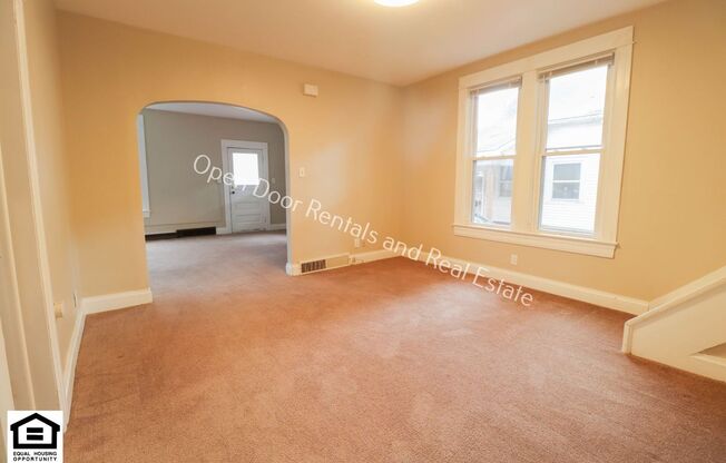 1 bed, 1 bath, $795, Unit 1030 Lake Ave