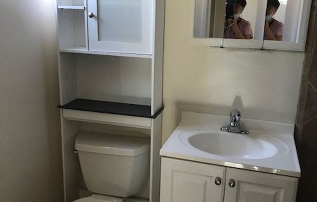 1 bed, 1 bath, $3,200