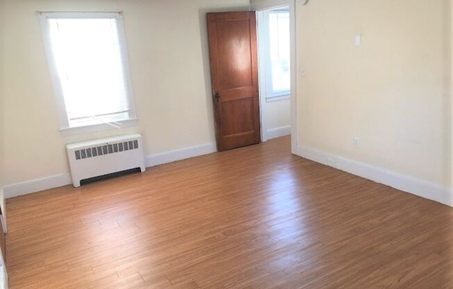 1 bed, 1 bath, $1,175, Unit C