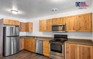 3 beds, 1 bath, 1,000 sqft, $1,000, Unit #209