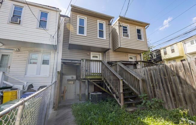 Charming 2Bed/1.5Bath in Westport, MD!