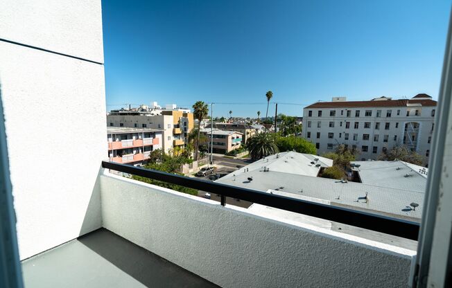 2 beds, 2 baths, 1,100 sqft, $2,648, Unit 401