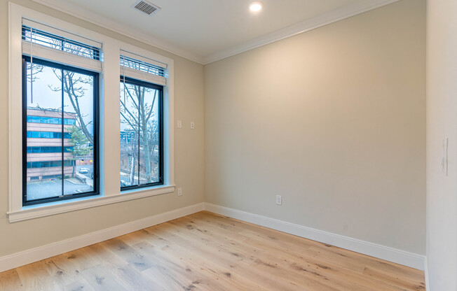 2 beds, 2 baths, 950 sqft, $4,295, Unit 301