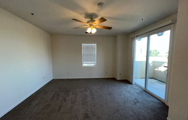 4BR|2.5BA Townhome w/Water |Sewer |Garbage Paid by Owner!