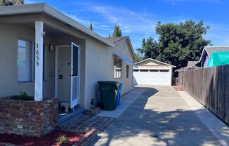 COMING SOON!! Spacious 2BR with garage & Office/Bonus Room in back - Desirable Santa Clara University Neighborhood
