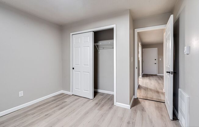 2 beds, 1 bath, 670 sqft, $1,199, Unit 2223 - 3C