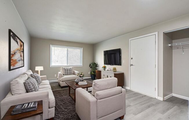 2 beds, 1 bath, 775 sqft, $999, Unit 1000 - D4