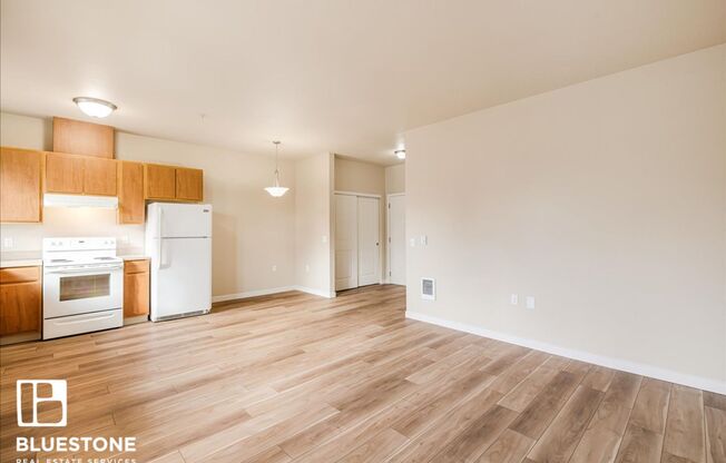 1 bed, 1 bath, 725 sqft, $1,350, Unit 1154-302