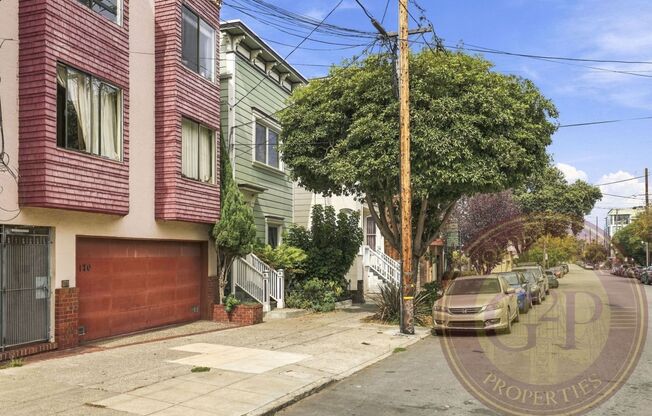Dolores Heights - 2 BR, 1 BA Apartment 927 Sq. Ft. - 3D Virtual Tour, Top Unit Flat, Washer & Dryer