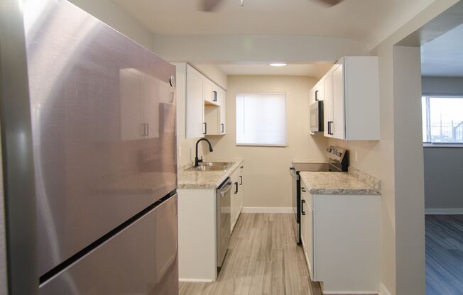 2 beds, 1 bath, 825 sqft, $1,195, Unit 1208-189