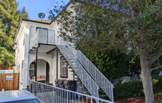 341 Alcatraz Avenue 01-04
