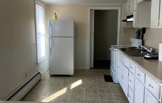 1 bed, 1 bath, $1,000, Unit 4