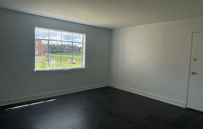 2 beds, 1 bath, 1,050 sqft, $1,150, Unit 31