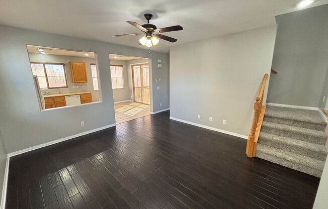 Beautiful 4Bed/3Bath/2Car home located between Summerlin/Providence area