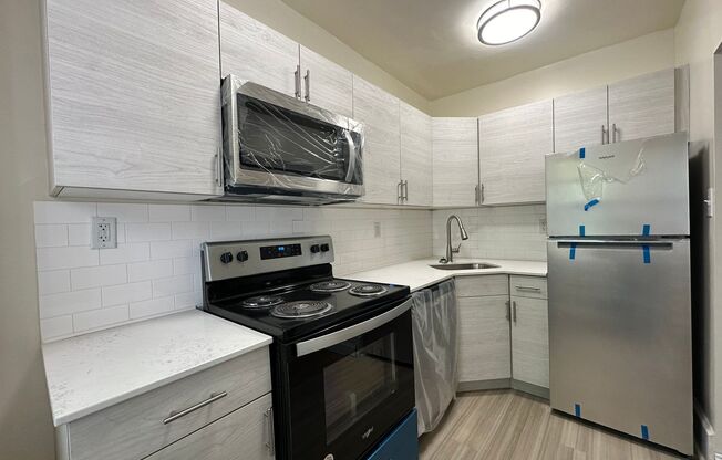 1 bed, 1 bath, 640 sqft, $1,140, Unit Apt 302