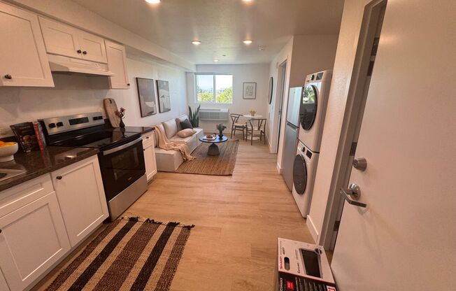 Modern Living in the Heart of Los Angeles