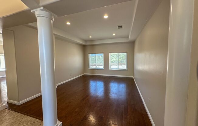 Single Story 3 Bedroom Home for Rent in Newhall!