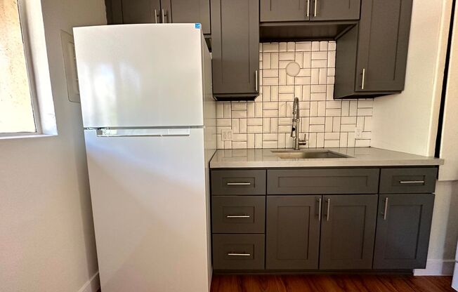 1 bed, 1 bath, $1,650, Unit 2