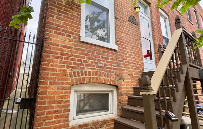 ** Half off First Month** Charming 2BD/2BA Townhome w/ Roof Deck in Riverside, MD!
