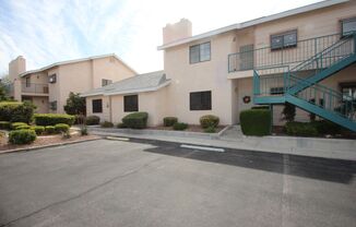 Lovely 2 Bed 2 Bath Downstairs Condo in Green Valley.