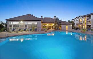 swimming pool at Dakota Ridge apartments