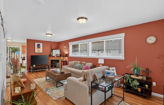 Charming End-Unit 2 Bedroom/1.5 Bath Townhouse-Style Condo with Private Fenced Yard!