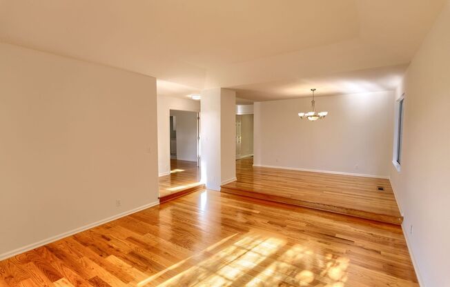 4-Bedroom 2-Bathroom Saratoga Home